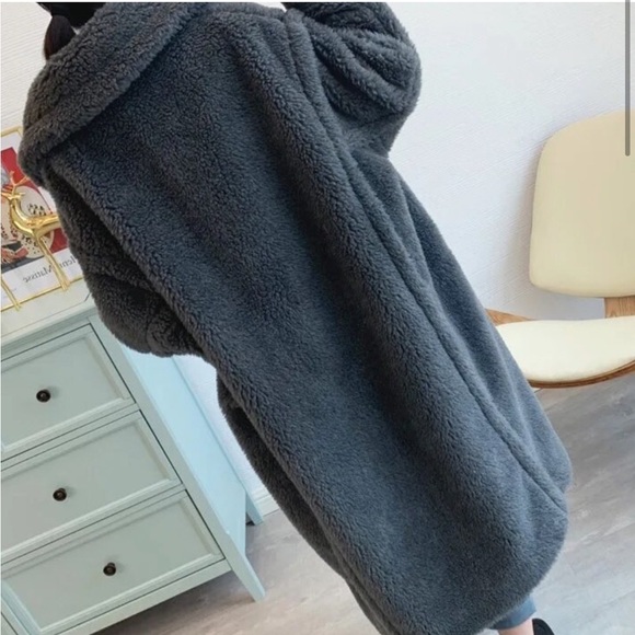 #18 Grey Gray Oversized Sherpa Plush Teddy Faux Fur Coat - Picture 10 of 12